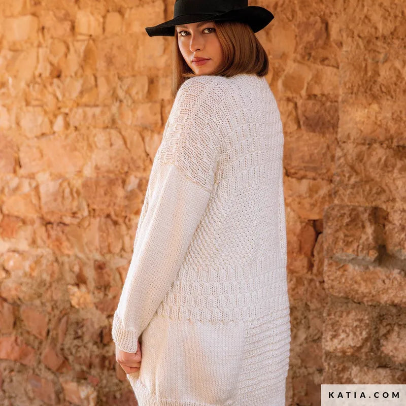 REVISTA KATIA THE ESSENTIALS Nº 1