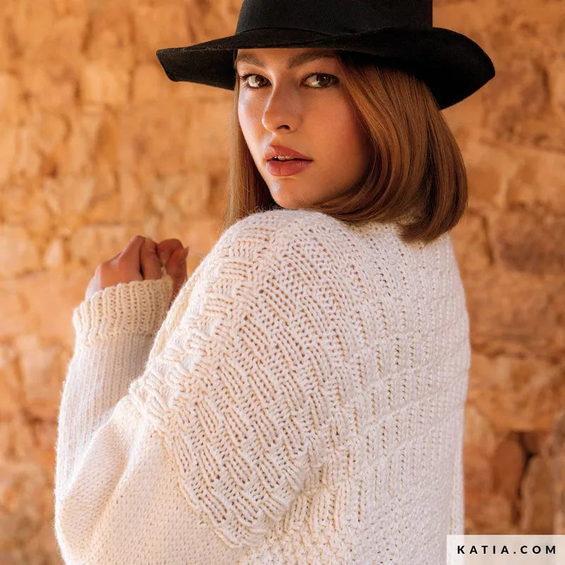 REVISTA KATIA THE ESSENTIALS Nº 1