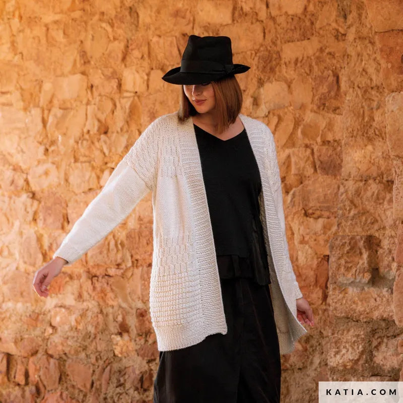 REVISTA KATIA THE ESSENTIALS Nº 1