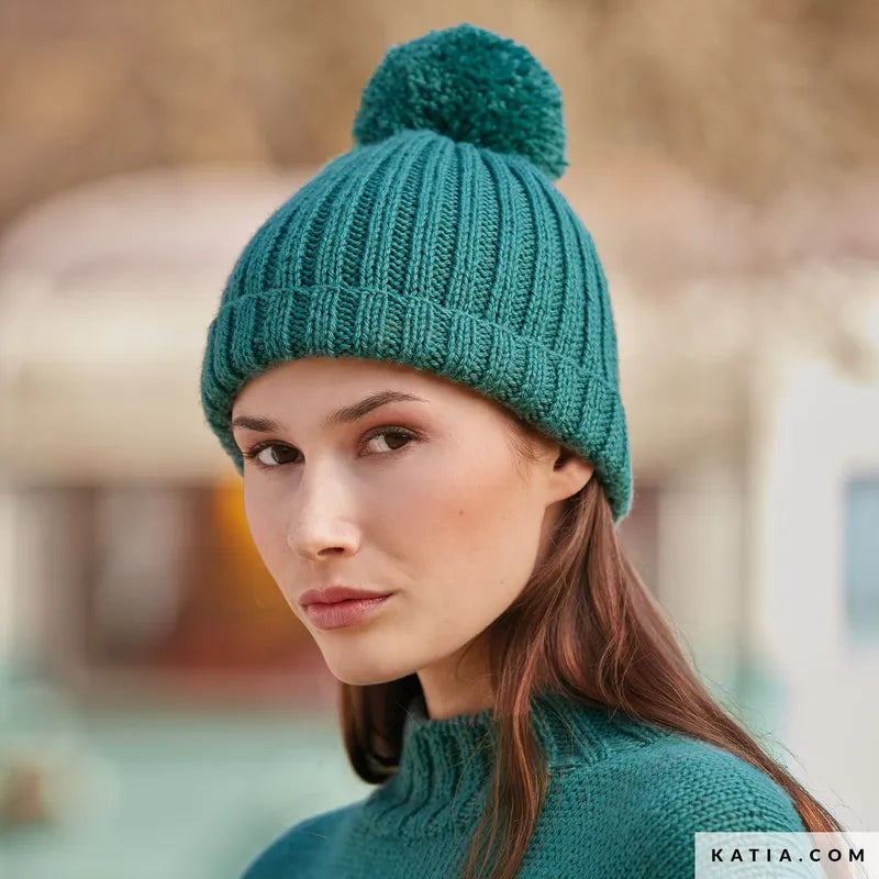 REVISTA KATIA THE ESSENTIALS Nº 1