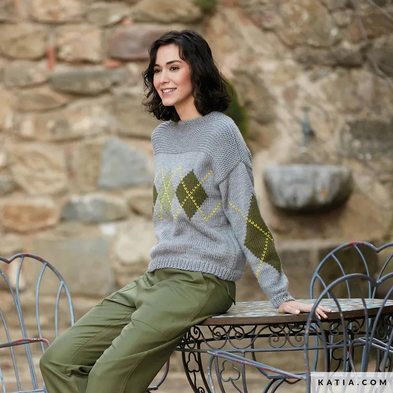 REVISTA KATIA THE ESSENTIALS Nº 1