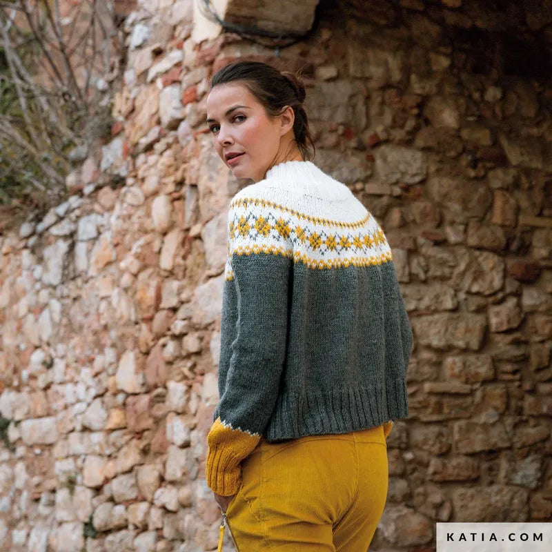 REVISTA KATIA THE ESSENTIALS Nº 1