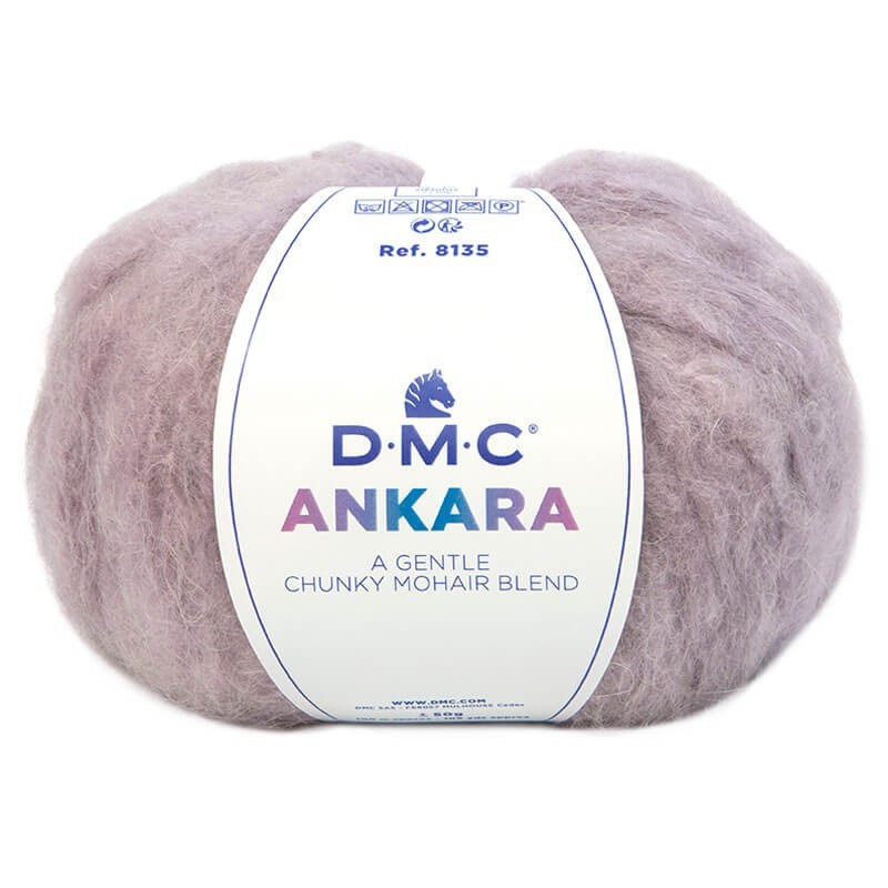 Ovillo de 40% Mohair y 60% acrílico la marca DMC. El modelo es ANKARA en el color 0