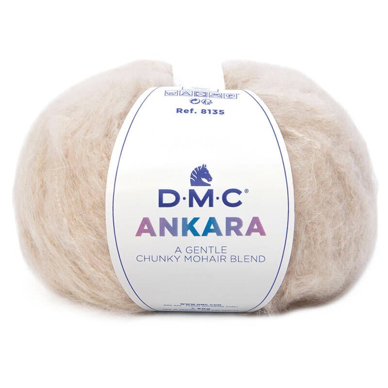 Ovillo de 40% Mohair y 60% acrílico la marca DMC. El modelo es ANKARA en el color 9