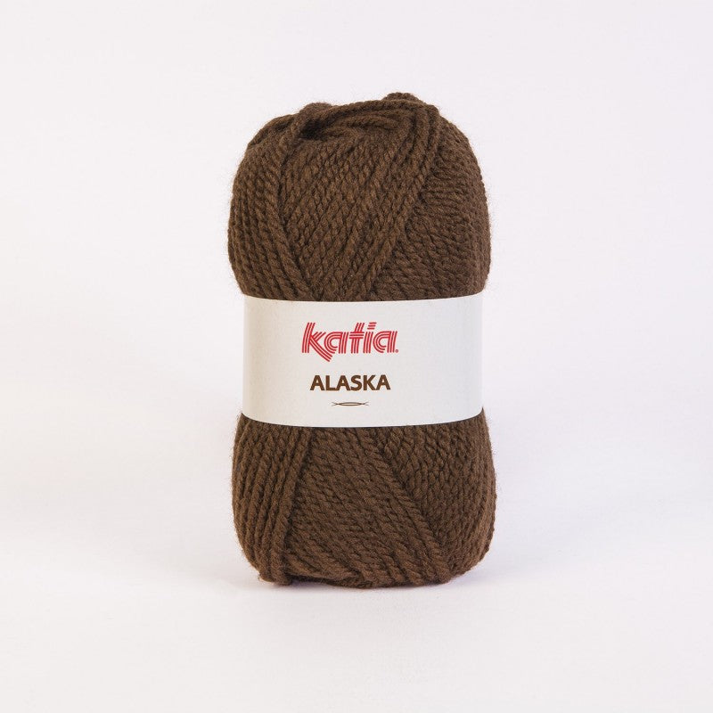 Ovillo de lana 100% acrílico de la marca Katia. El modelo es Alaska en el color 030