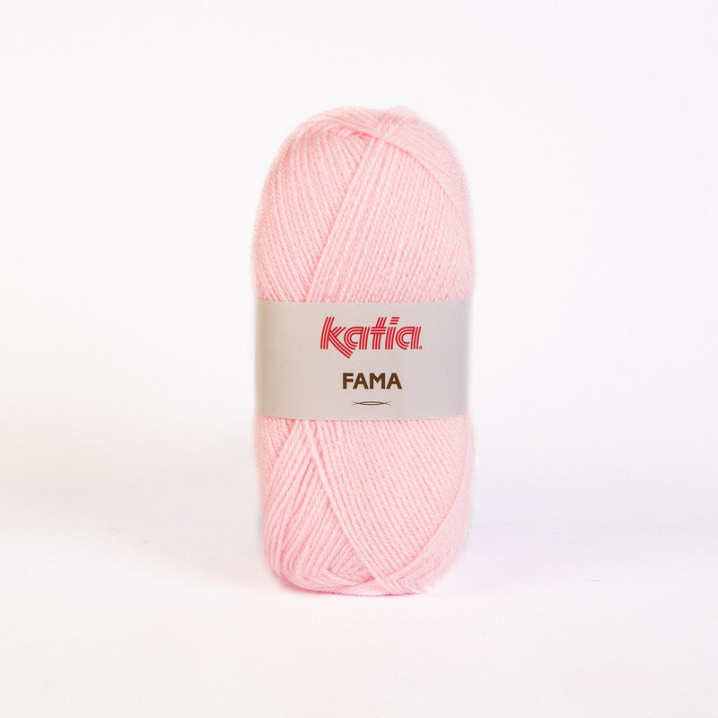 Ovillo de lana 100% acrílico de la marca Katia. El modelo es Fama en el color 161