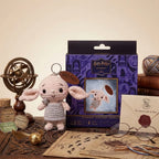 Kit Amigurumi Llavero Dobby Harry Potter de DMC con figura tejida a crochet