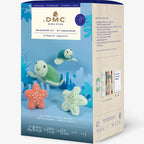 SUMERGETE EN EL MUNDO SUBMARIONO DEL OCEANO CON ESTAS TORTUGAS MARINAS HECHAS A GANCHILLO. CREA TU PROPIA AVENTURA CON ESTE KIT DE GANCHILLO PARA CREAR DOS ADORABLES AMIGURUMIS Y SU HABITAT