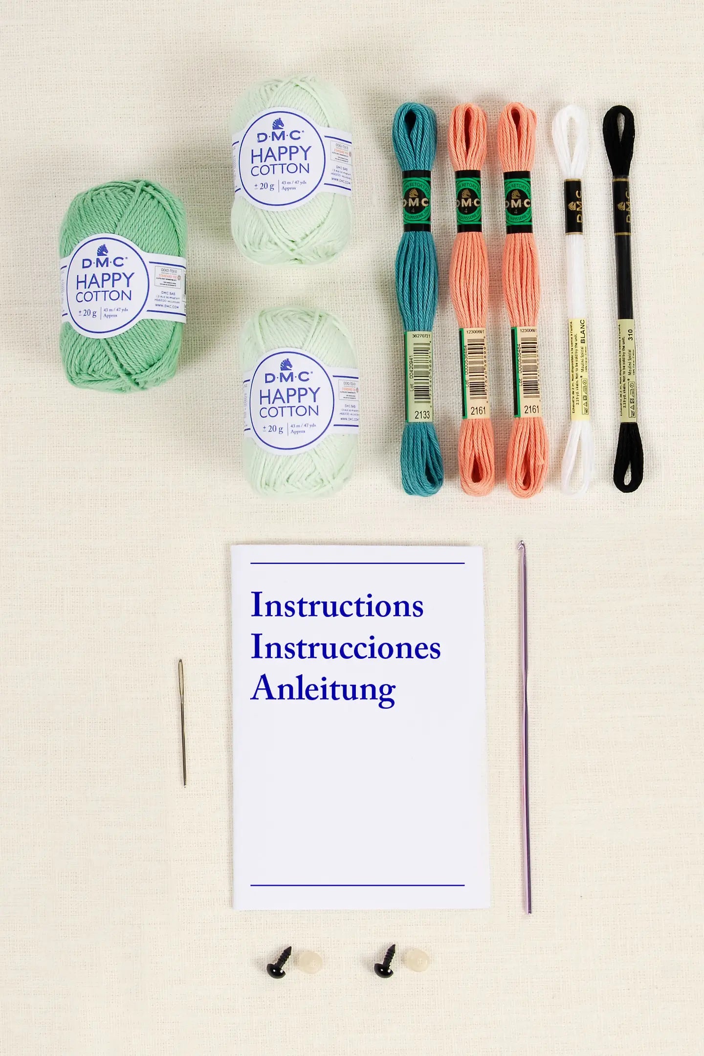 ESTE KIT DE AMIGURUMI PARA TEJER DOS TORTUGAS DE MAR VIENE CON:
-ALGODON
-GANCHILLO
-INSTRUCCIONES
-OJOS DE SEURDAD
-HILO PARA BORDAR LOS DETALLES