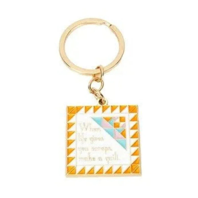 LLAVEROS CON DISEÑOS DE LANA, COSTURA Y PATCHWORK