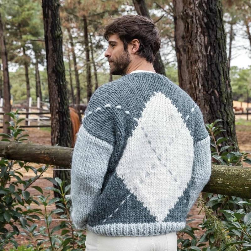 REVISTA KATIA THE ESSENTIALS Nº 2
