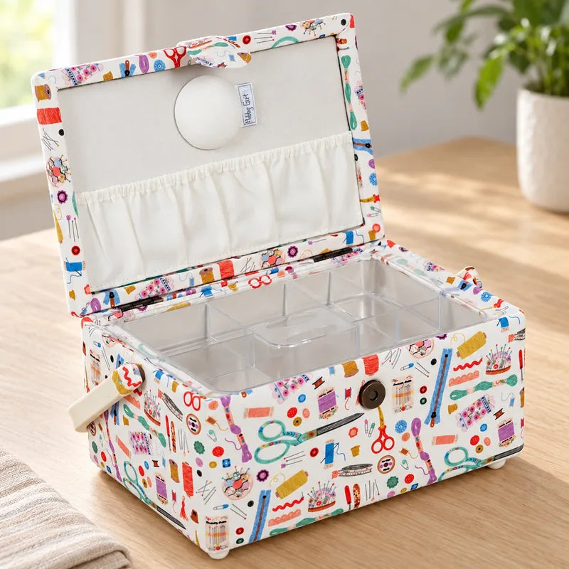 MEDIUM SEWING BASKET WITH SEWING PRINT