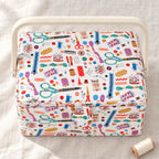 MEDIUM SEWING BASKET WITH SEWING PRINT