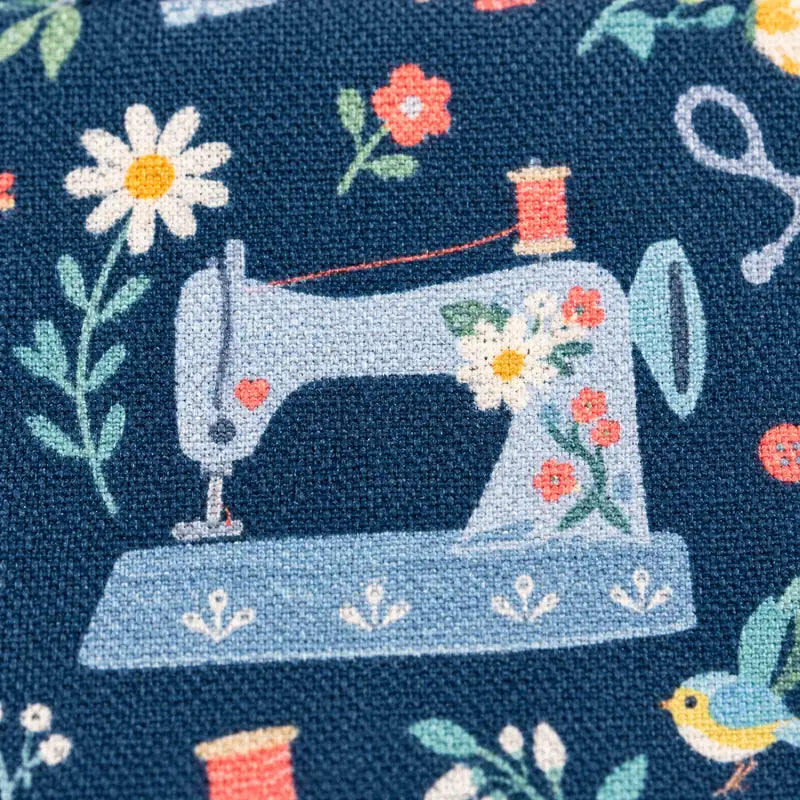 MEDIUM SEWING BASKET WITH SEWING MACHINE PRINT
