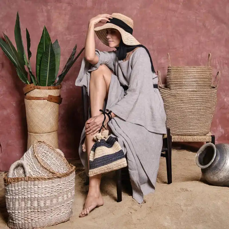 LIBRO ECO VITA RAFIA - 18 PROYECTOS DE BOLSOS Y GORROS
