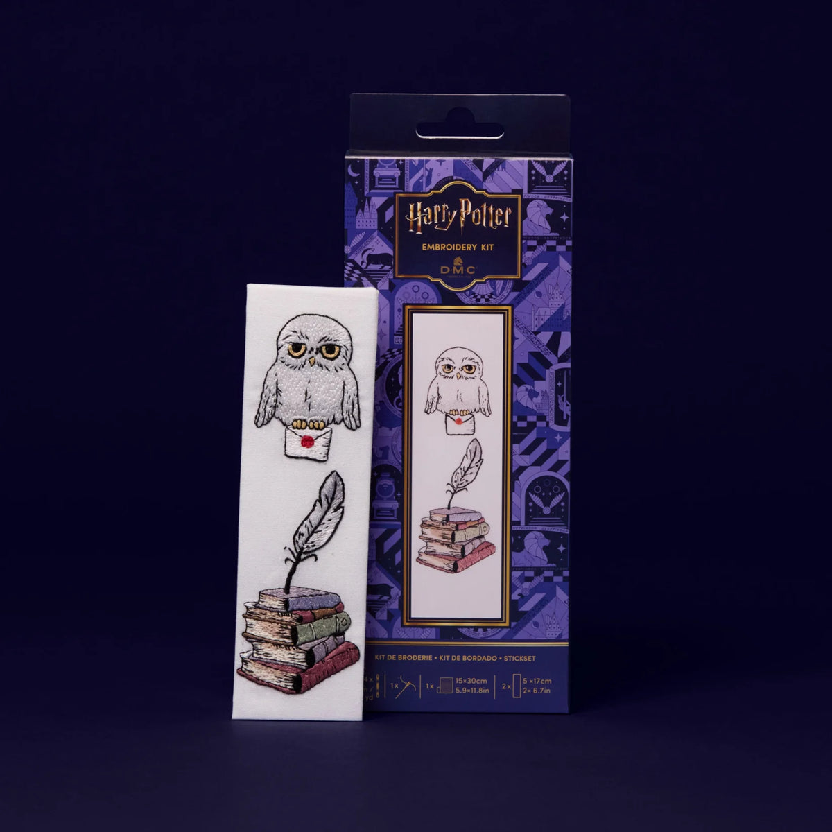 Kit DMC para bordar un marcapáginas de Hedwig de Harry Potter con muestra de la labor terminada