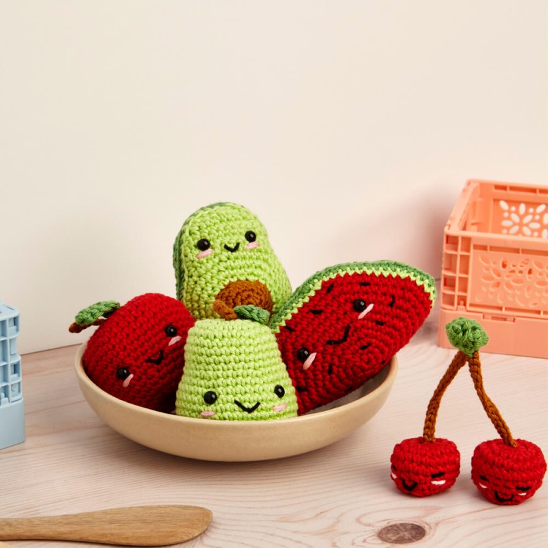 KIT DE AMIGURUMI - NUESTRAS AMIGAS LAS FRUTAS