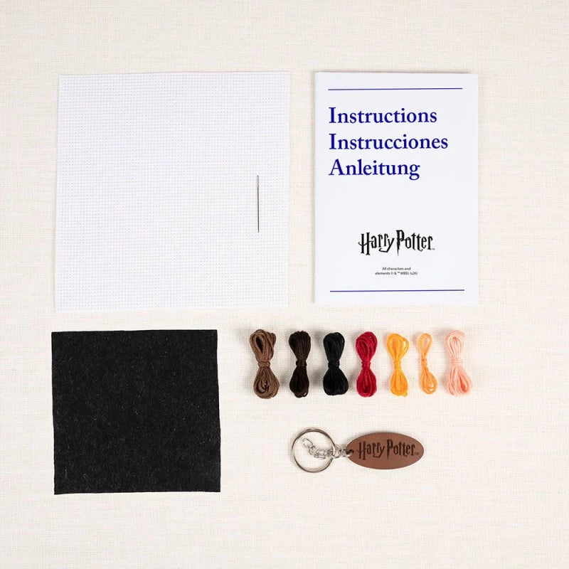 Materiales del kit de punto de cruz Llavero Harry Potter DMC