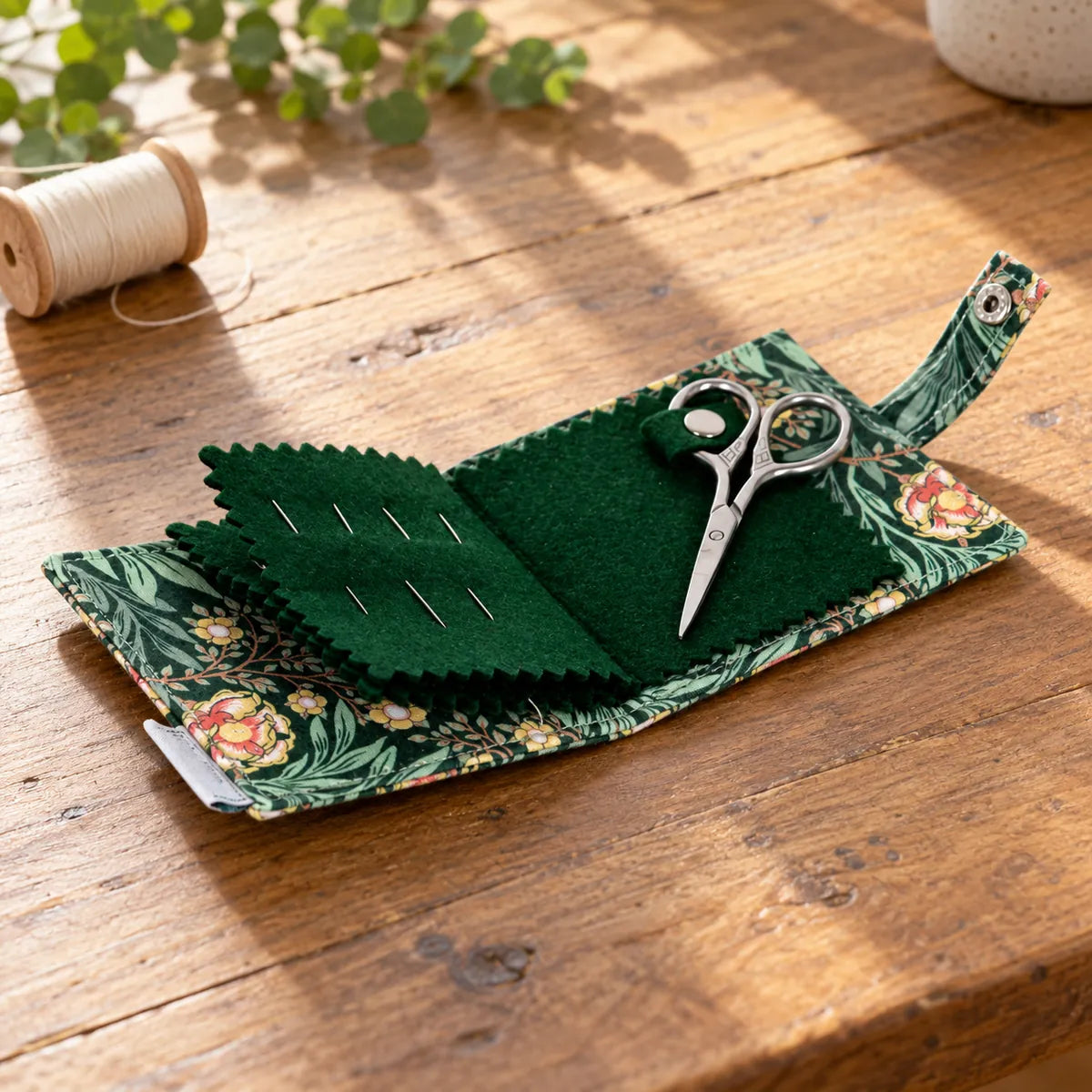 ESTUCHE COSTURERO MORRIS GREEN FLORAL