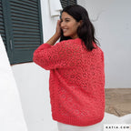 MODELO DE CHAQUEA A GANCHILLO CON PATRON FLORAL - REVISTA CROCHET Nº 121 DE KATIA