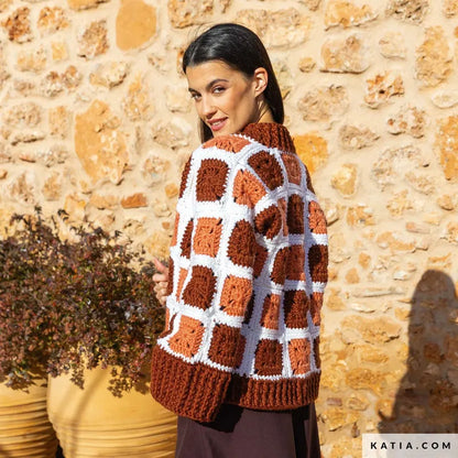 REVISTA KATIA THE ESSENTIALS Nº 1