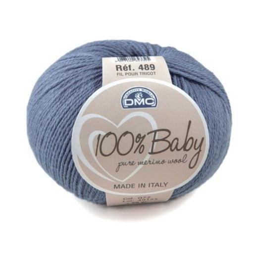 Ovillo de lana merino 100% de la marca DMC. El modelo es 100% Baby en el color 172