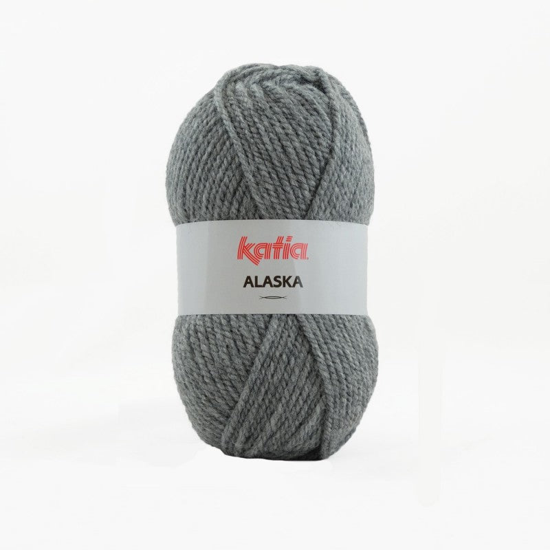 Ovillo de lana 100% acrílico de la marca Katia. El modelo es Alaska en el color 043