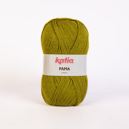 Ovillo de lana 100% acrílico de la marca Katia. El modelo es Fama en el color 587