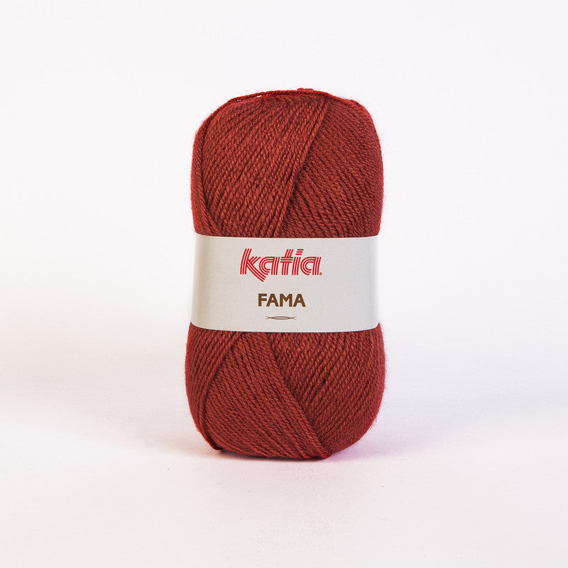 Ovillo de lana 100% acrílico de la marca Katia. El modelo es Fama en el color 604