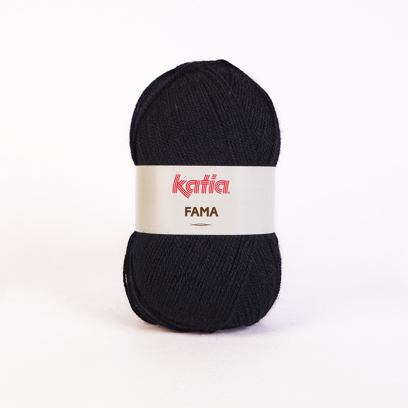 Ovillo de lana 100% acrílico de la marca Katia. El modelo es Fama en el color 613