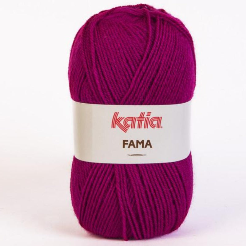 Ovillo de lana 100% acrílico de la marca Katia. El modelo es Fama en el color 622