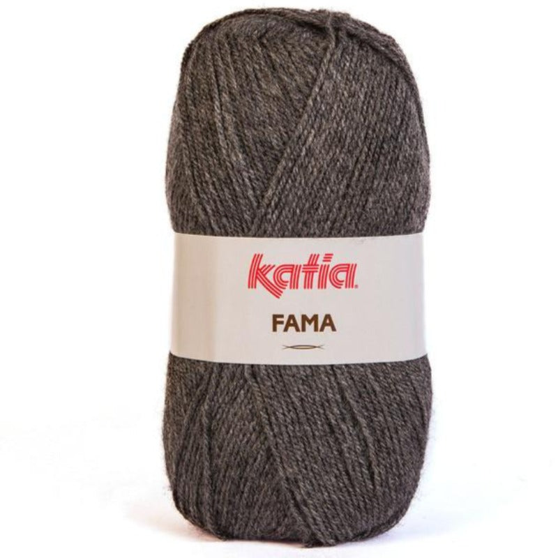 Ovillo de lana 100% acrílico de la marca Katia. El modelo es Fama en el color 812