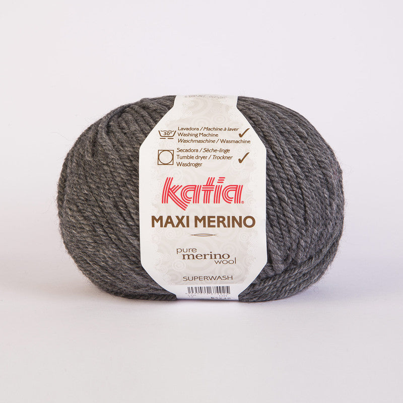 Ovillo de lana 55% merino 45% acrílico de la marca Katia. El modelo es Maxi Merino en el color 013