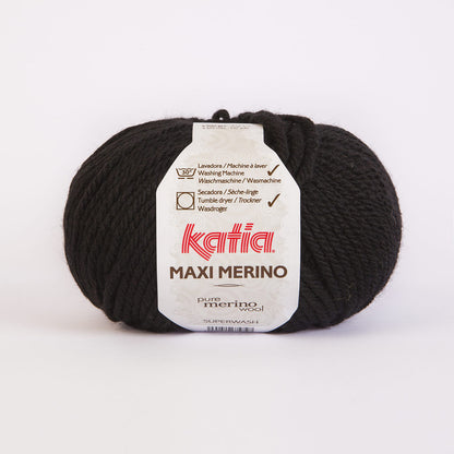 Ovillo de lana 55% merino 45% acrílico de la marca Katia. El modelo es Maxi Merino en el color 002