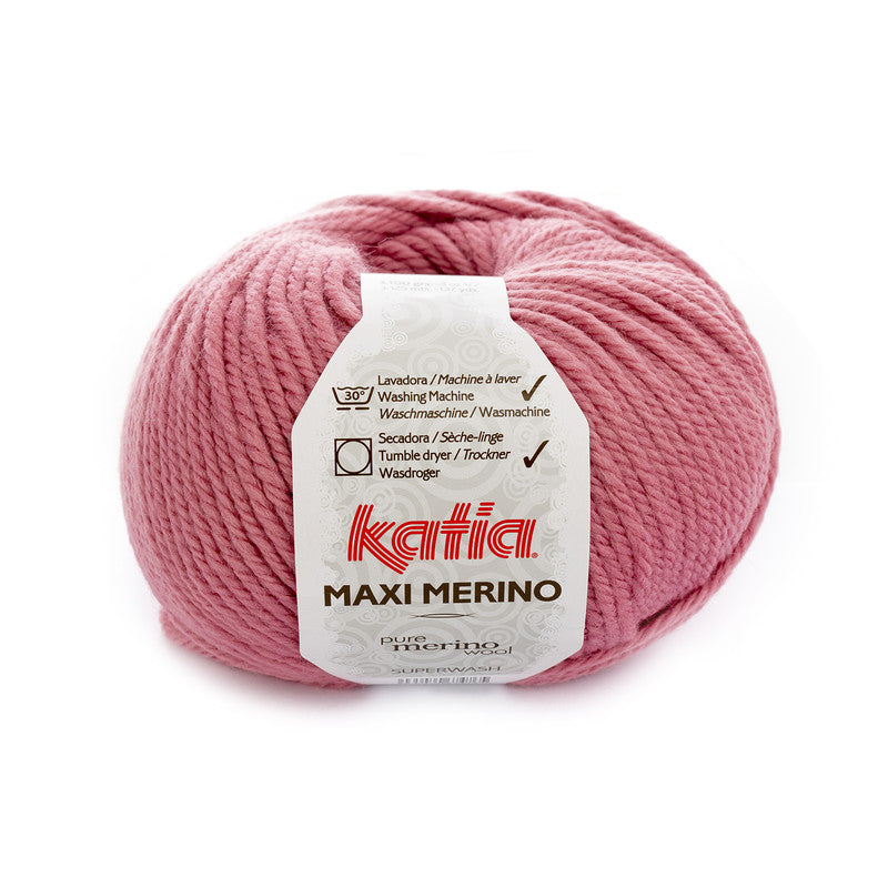 Ovillo de lana 55% merino 45% acrílico de la marca Katia. El modelo es Maxi Merino en el color 026