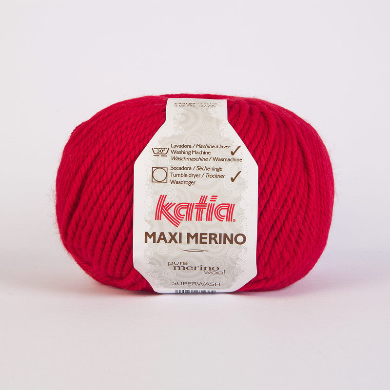 Ovillo de lana 55% merino 45% acrílico de la marca Katia. El modelo es Maxi Merino en el color 004