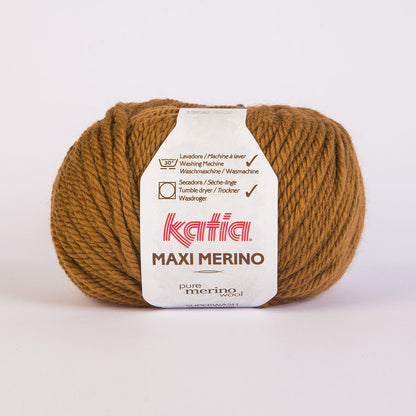 Ovillo de lana 55% merino 45% acrílico de la marca Katia. El modelo es Maxi Merino en el color 044