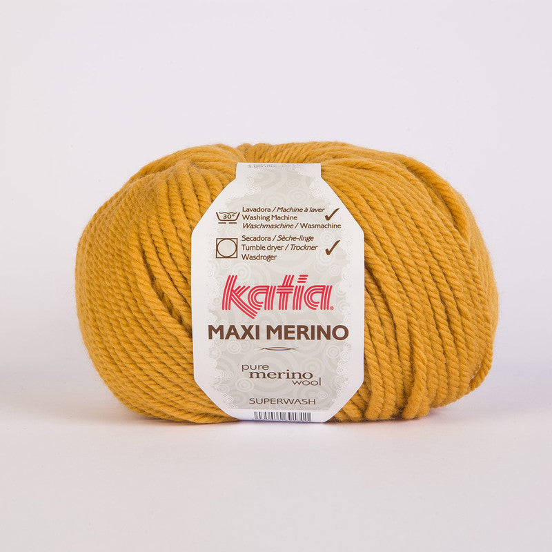 Ovillo de lana 55% merino 45% acrílico de la marca Katia. El modelo es Maxi Merino en el color 047