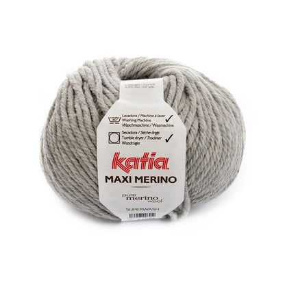 Ovillo de lana 55% merino 45% acrílico de la marca Katia. El modelo es Maxi Merino en el color 051