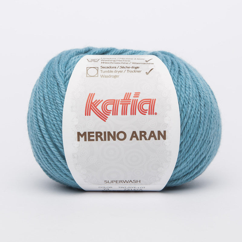 Ovillo de lana 52% merino 48% acrílico de la marca Katia. El modelo es Merino Aran en el color 073