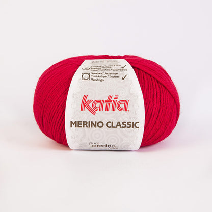 Ovillo de lana 55% merino 45% acrílico de la marca Katia. El modelo es Merino Classic en el color 004