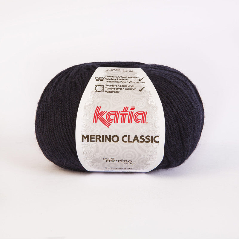 Ovillo de lana 55% merino 45% acrílico de la marca Katia. El modelo es Merino Classic en el color 005