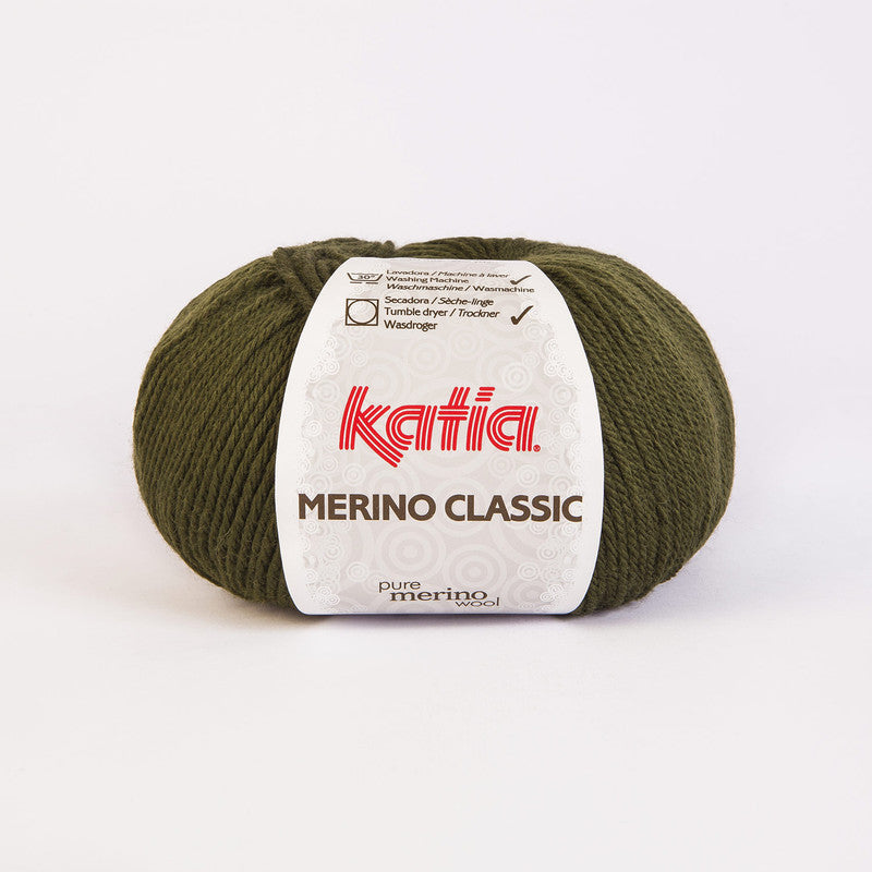Ovillo de lana 55% merino 45% acrílico de la marca Katia. El modelo es Merino Classic en el color 016