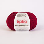 Ovillo de lana 55% merino 45% acrílico de la marca Katia. El modelo es Merino Classic en el color 022