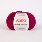 Ovillo de lana 55% merino 45% acrílico de la marca Katia. El modelo es Merino Classic en el color 024