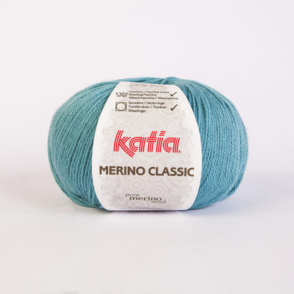 Ovillo de lana 55% merino 45% acrílico de la marca Katia. El modelo es Merino Classic en el color 030