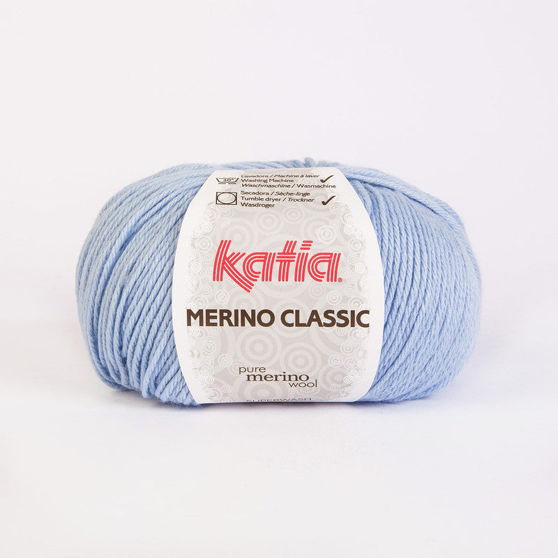 Ovillo de lana 55% merino 45% acrílico de la marca Katia. El modelo es Merino Classic en el color 043