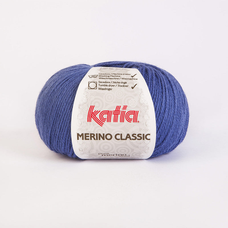 Ovillo de lana 55% merino 45% acrílico de la marca Katia. El modelo es Merino Classic en el color 045