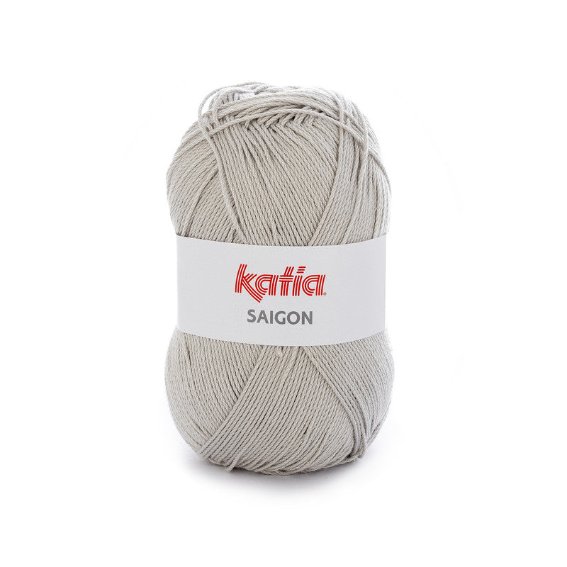 Ovillo de algodón 100% acrílico de la marca Katia. El modelo es Saigon en el color 016