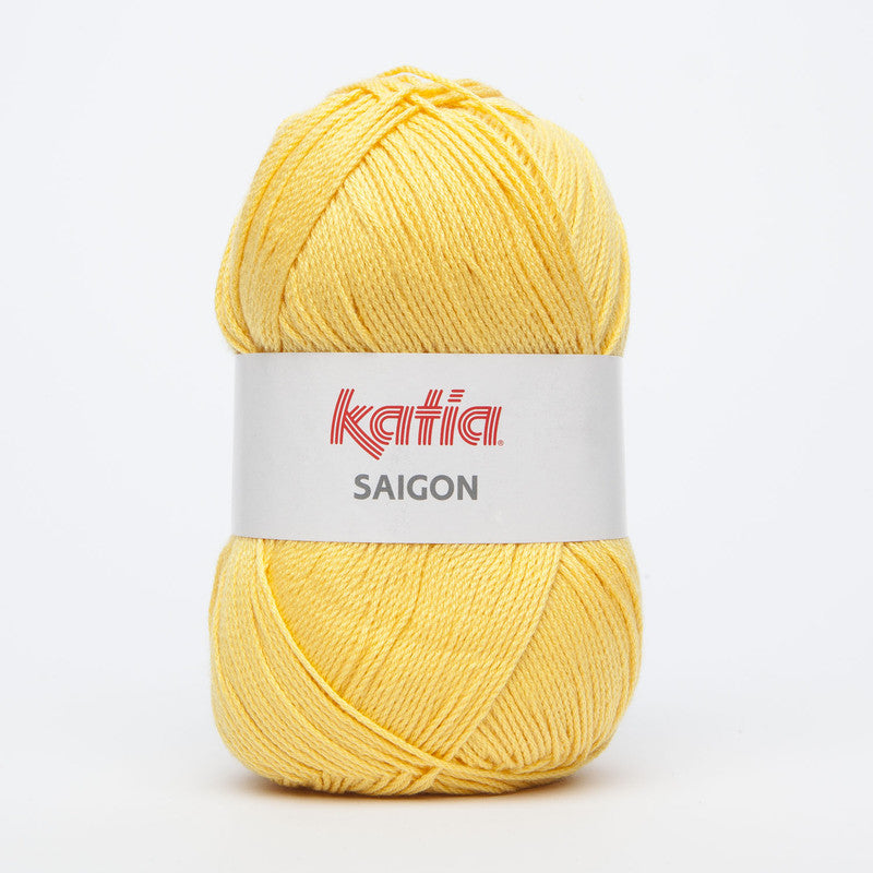 Ovillo de algodón 100% acrílico de la marca Katia. El modelo es Saigon en el color 091